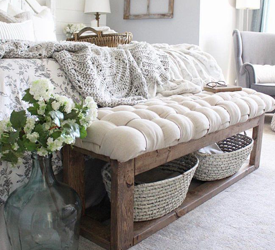 Tufted Bench with bucket